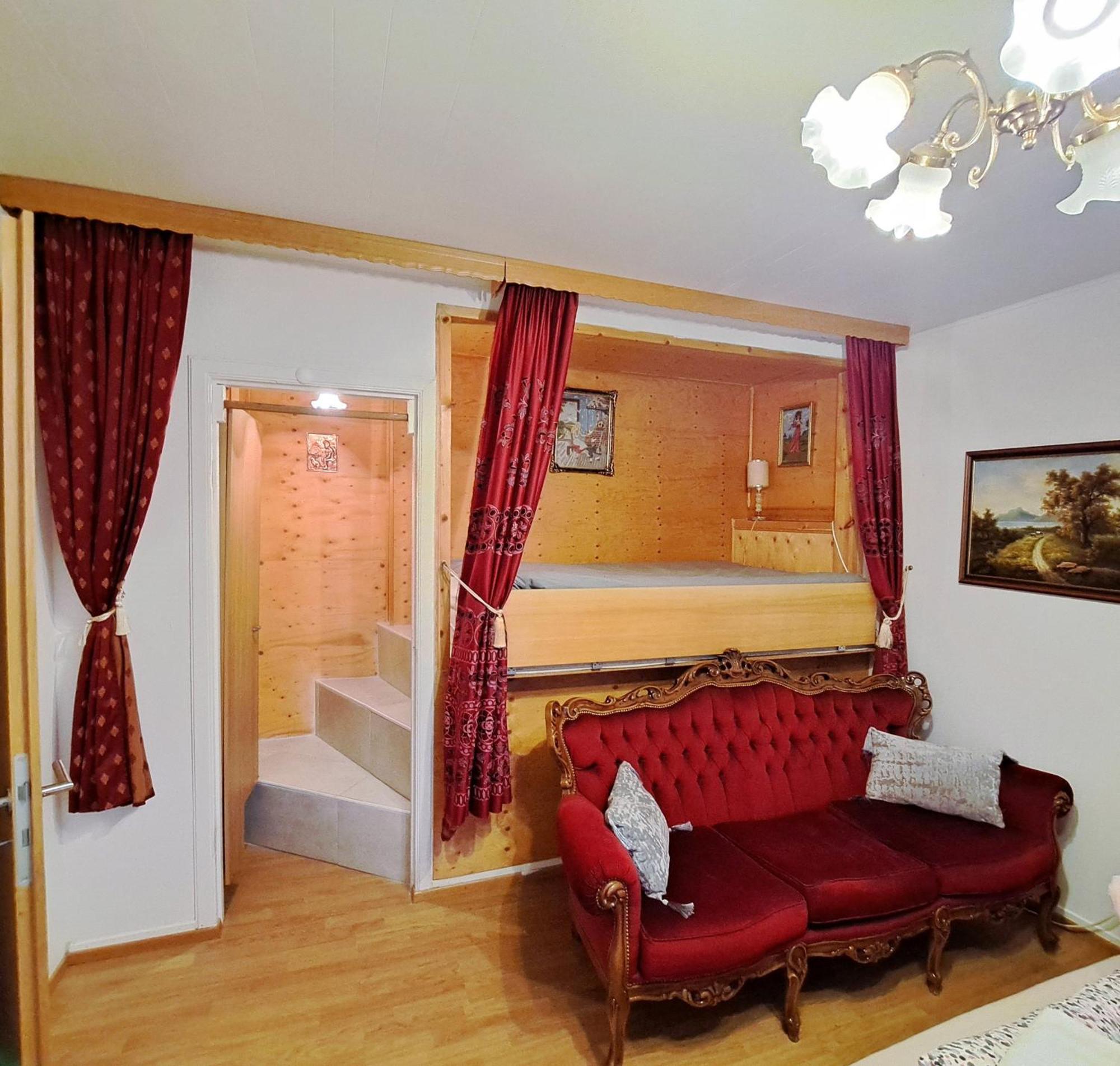 Akureyri Center Rooms Exterior photo